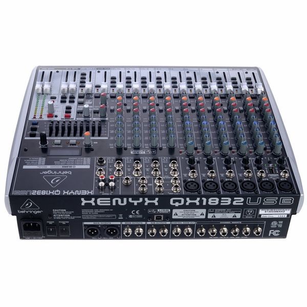 Mixer Behringer Xenyx QX1832USB