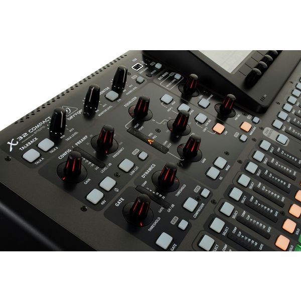 Mixer số Behringer X32 Compact