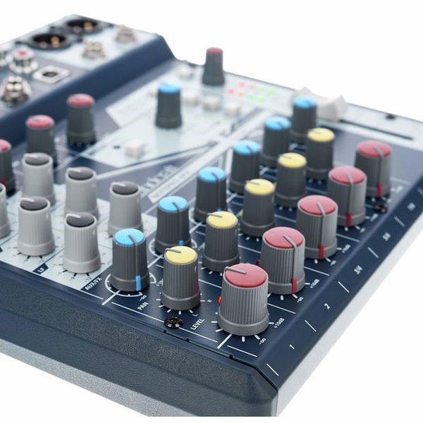 Bộ trộn tín hiệu âm thanh Soundcraft Notepad-8FX