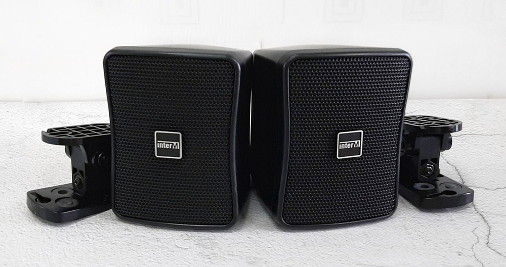 Loa Turbosound iP500 V2 Powered Column Loudspeaker